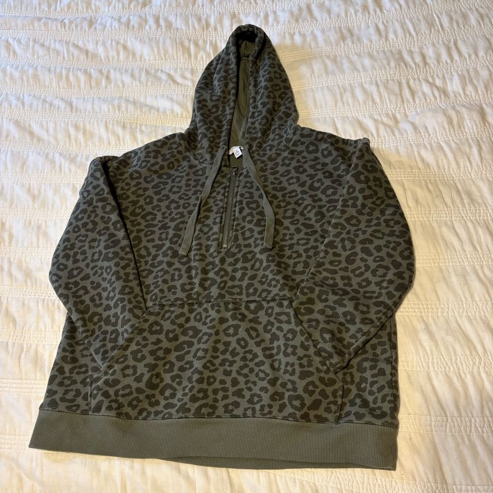 Time and Tru Hoodie Olive Leopard Print